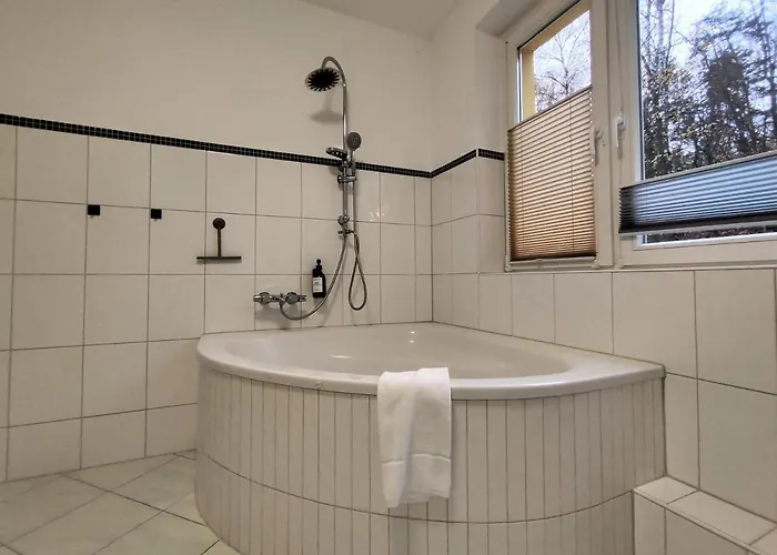 Appartement Bohnapartments Juwel Am See, Mitten In Der - Parkplatz - Kamin - Wlan - Naehe Erfurt